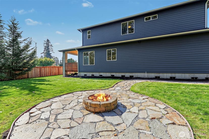 Property photo for 9917 McKinley Avenue E, Tacoma photo 34