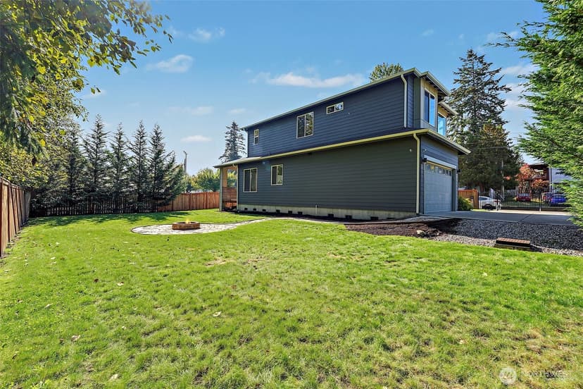 Property photo for 9917 McKinley Avenue E, Tacoma photo 32