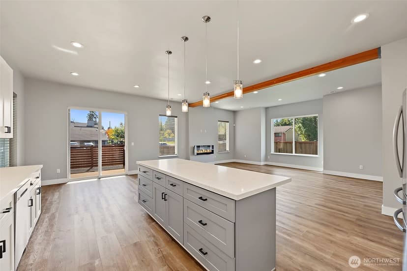Property photo for 9917 McKinley Avenue E, Tacoma photo 14