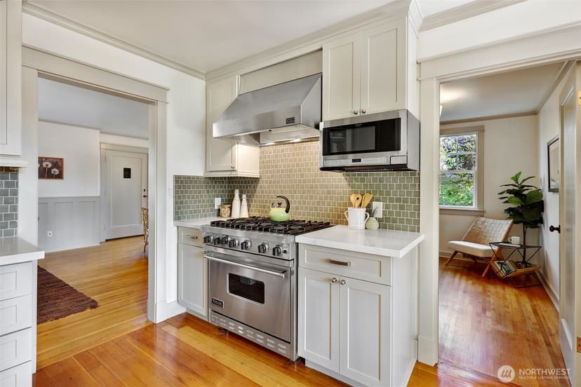 Property photo for 919 N 76th Street, Seattle photo 12