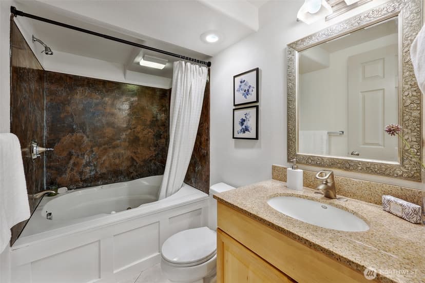 Property photo for 919 N 76th Street, Seattle photo 28