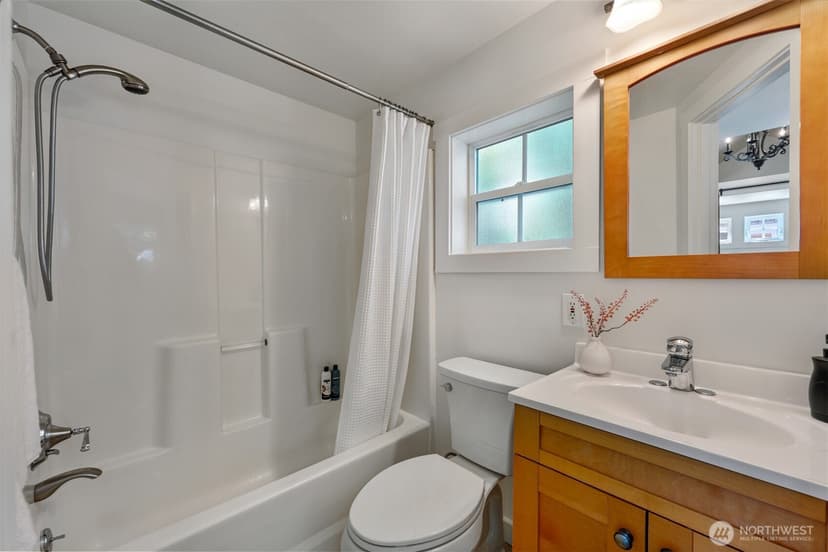 Property photo for 919 N 76th Street, Seattle photo 35