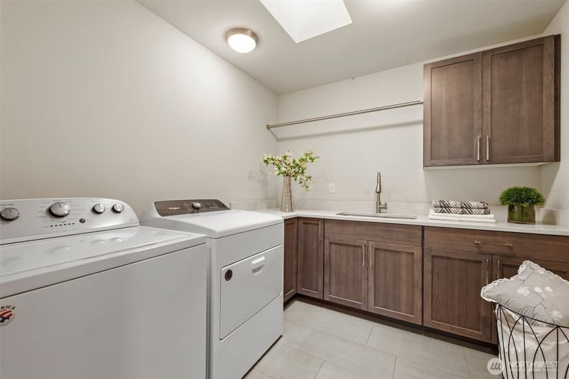 Property photo for 1711 4th St, Kirkland photo 24