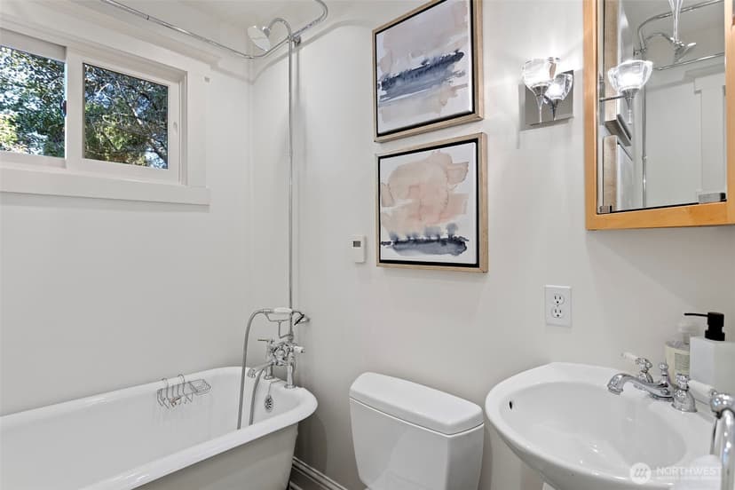 Property photo for 8542 32nd Avenue NW, Seattle photo 21