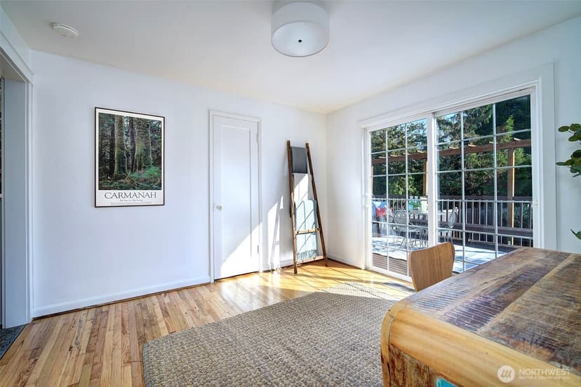 Property photo for 9512 40th Avenue NE, Seattle photo 9