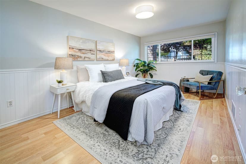 Property photo for 9512 40th Avenue NE, Seattle photo 12