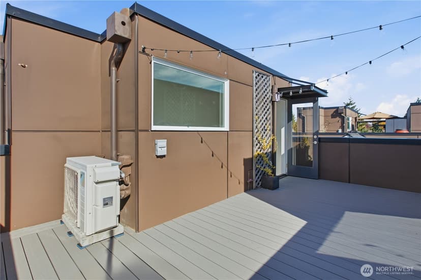 Property photo for 5917 B California Avenue SW, Seattle photo 21