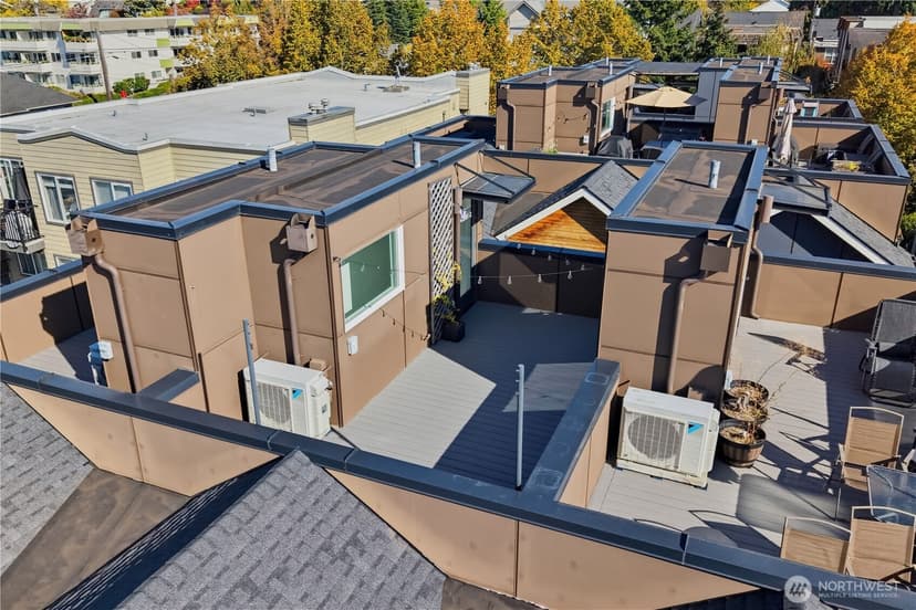 Property photo for 5917 B California Avenue SW, Seattle photo 19