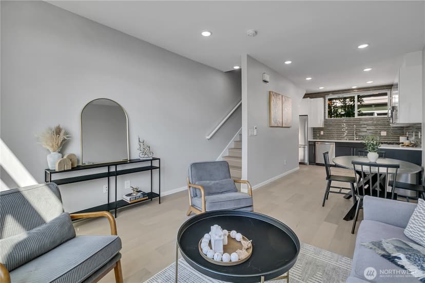 Property photo for 5917 B California Avenue SW, Seattle photo 12