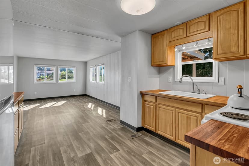 Property photo for 30526 58th Avenue S, Auburn photo 12