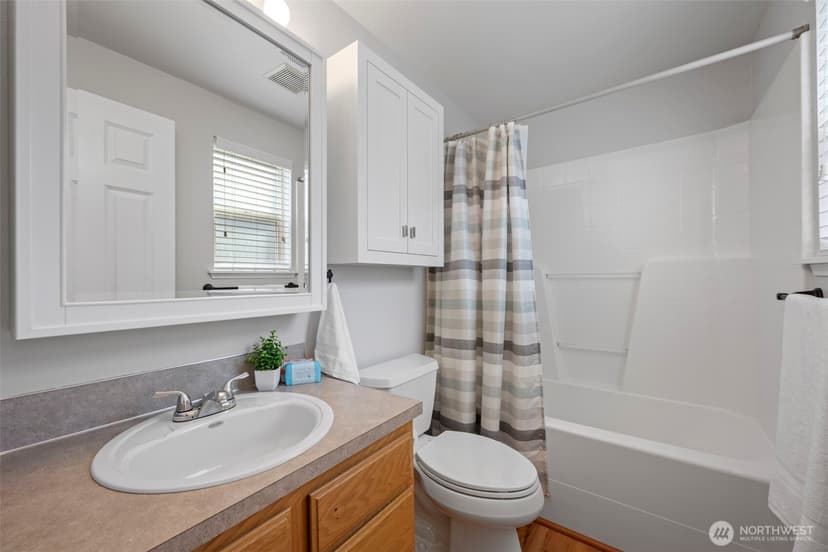 Property photo for 6326 107th Place NE, Marysville photo 17