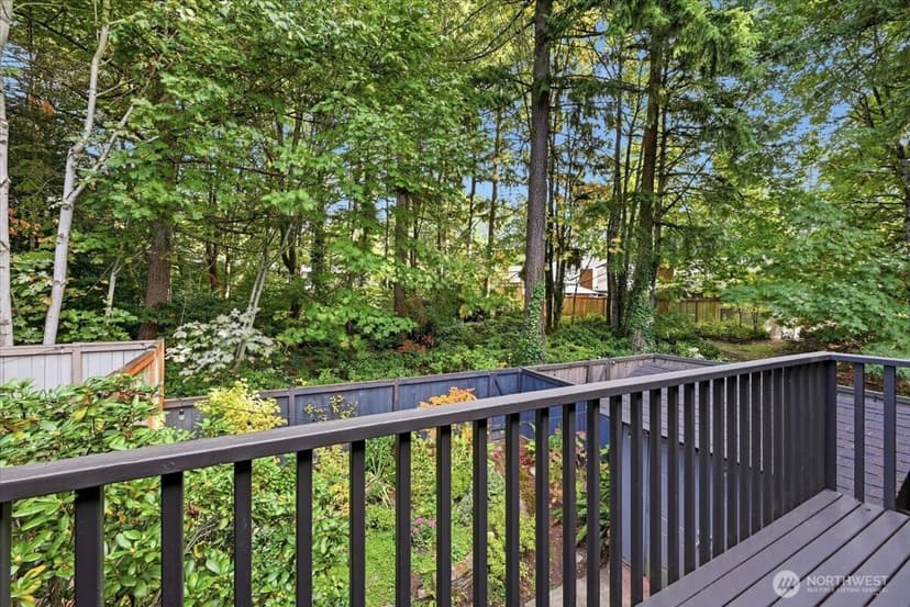 Property photo for 1604 Aberdeen Court SE, Renton photo 14
