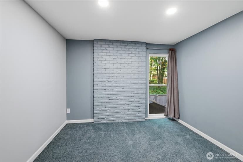Property photo for 1604 Aberdeen Court SE, Renton photo 18