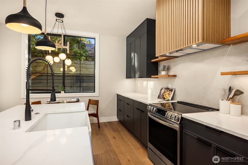 Property photo for 12713 4th Avenue NW, Seattle photo 6