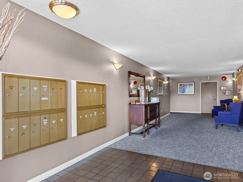 Property photo for 4444 44th Avenue SW #B01, Seattle photo 21