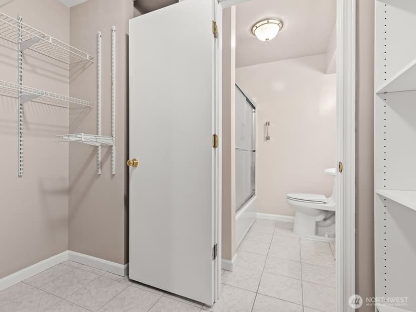Property photo for 4444 44th Avenue SW #B01, Seattle photo 11