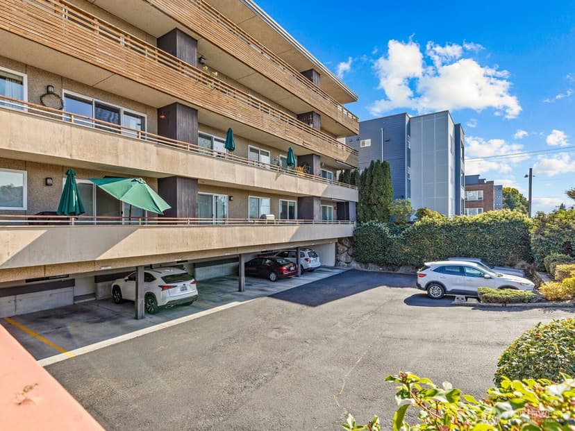 Property photo for 4444 44th Avenue SW #B01, Seattle photo 19