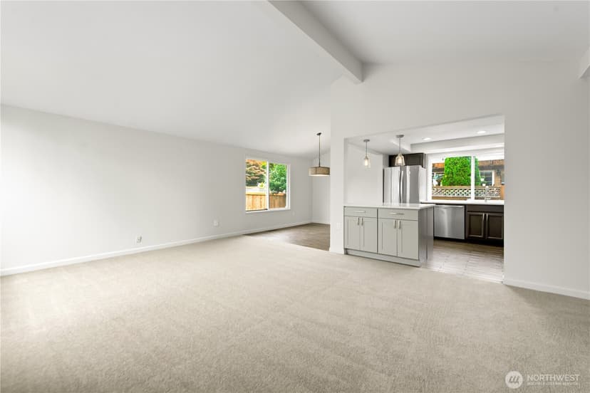 Property photo for 16014 132nd Place SE, Renton photo 5