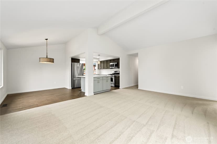 Property photo for 16014 132nd Place SE, Renton photo 6
