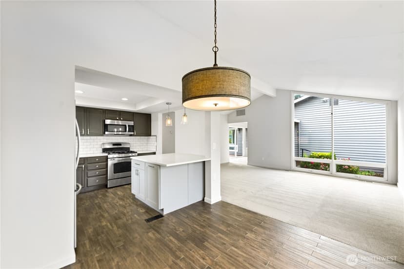 Property photo for 16014 132nd Place SE, Renton photo 8