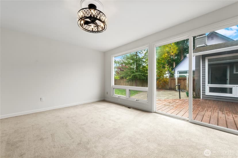 Property photo for 16014 132nd Place SE, Renton photo 14