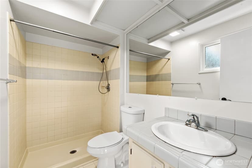 Property photo for 16014 132nd Place SE, Renton photo 16