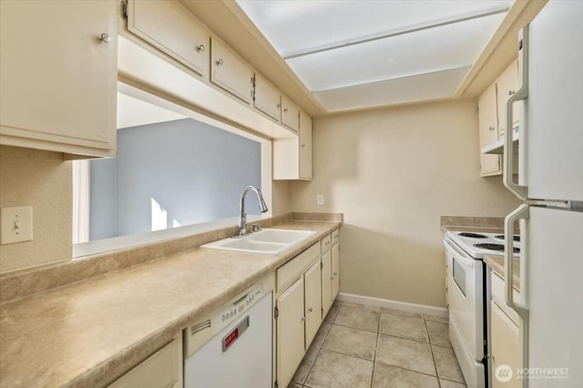 Property photo for 6703 204th Street SW #206, Lynnwood photo 12