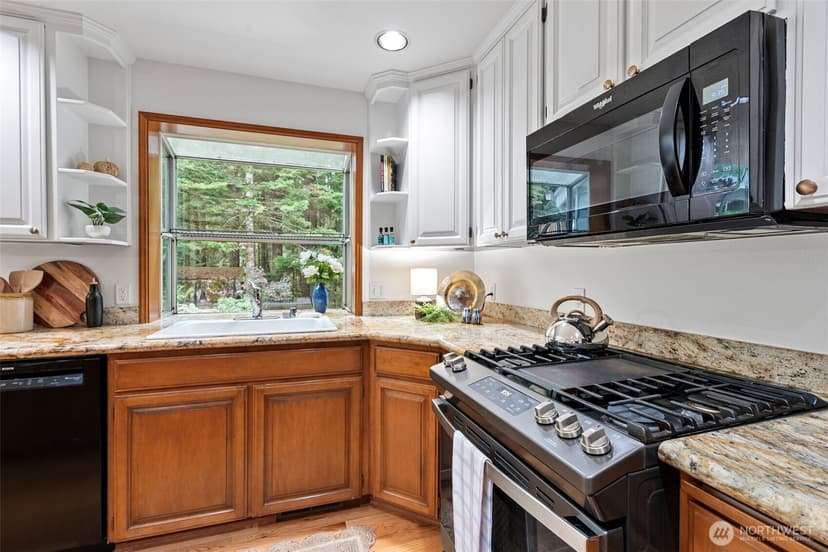 Property photo for 7067 Killeen Place SW, Port Orchard photo 8