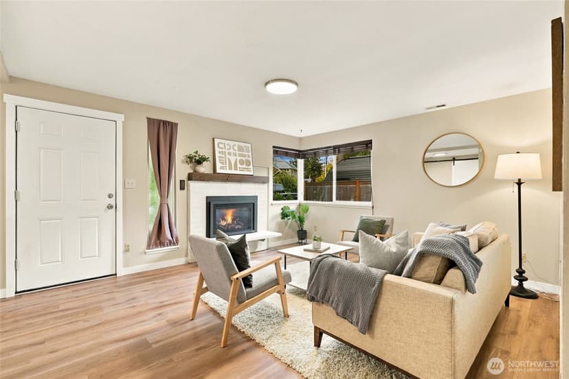 Property photo for 19631 Bartlett Road, Bothell photo 5