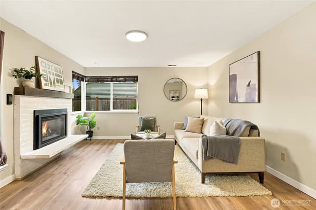 Property photo for 19631 Bartlett Road, Bothell photo 4