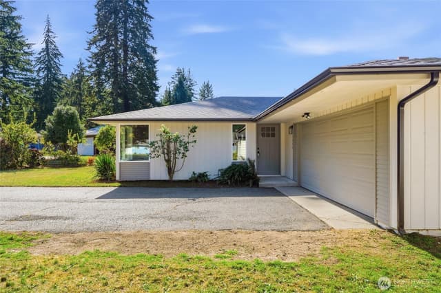 Property photo for 1974 Cypress Court SE, Port Orchard photo 4