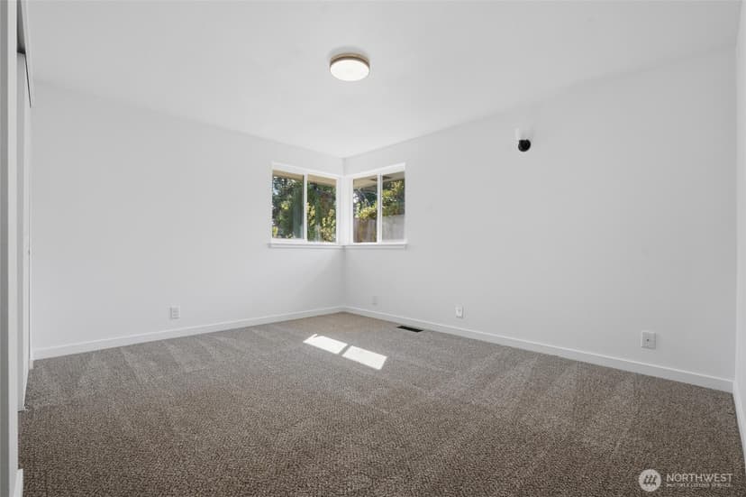 Property photo for 1974 Cypress Court SE, Port Orchard photo 17