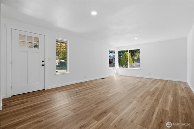 Property photo for 1974 Cypress Court SE, Port Orchard photo 5