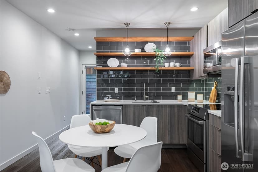 Property photo for 122 17th Avenue E #B, Seattle photo 14