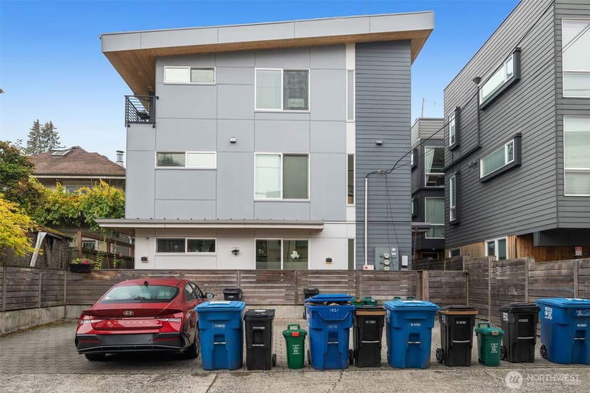 Property photo for 122 17th Avenue E #B, Seattle photo 30