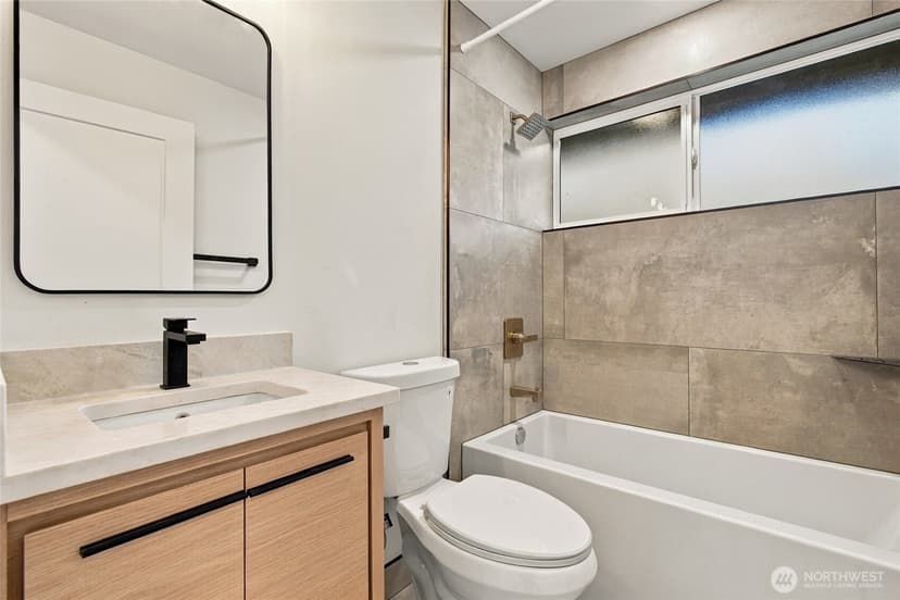 Property photo for 11224 35th Avenue SW, Seattle photo 22