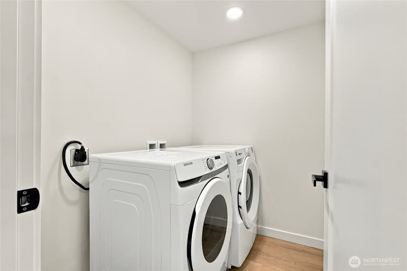 Property photo for 11224 35th Avenue SW, Seattle photo 34