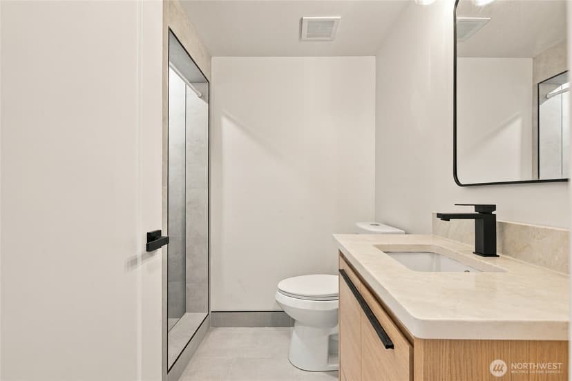 Property photo for 11224 35th Avenue SW, Seattle photo 33