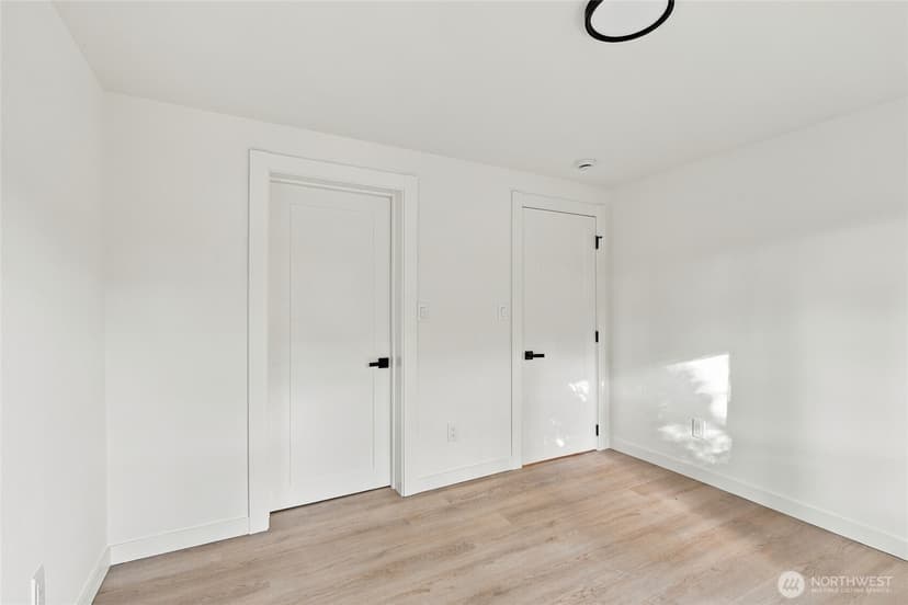 Property photo for 11224 35th Avenue SW, Seattle photo 21
