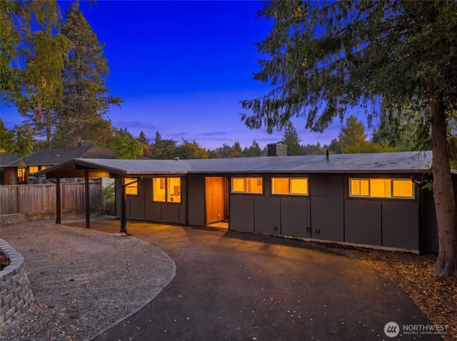 Property photo for 11224 35th Avenue SW, Seattle photo 4
