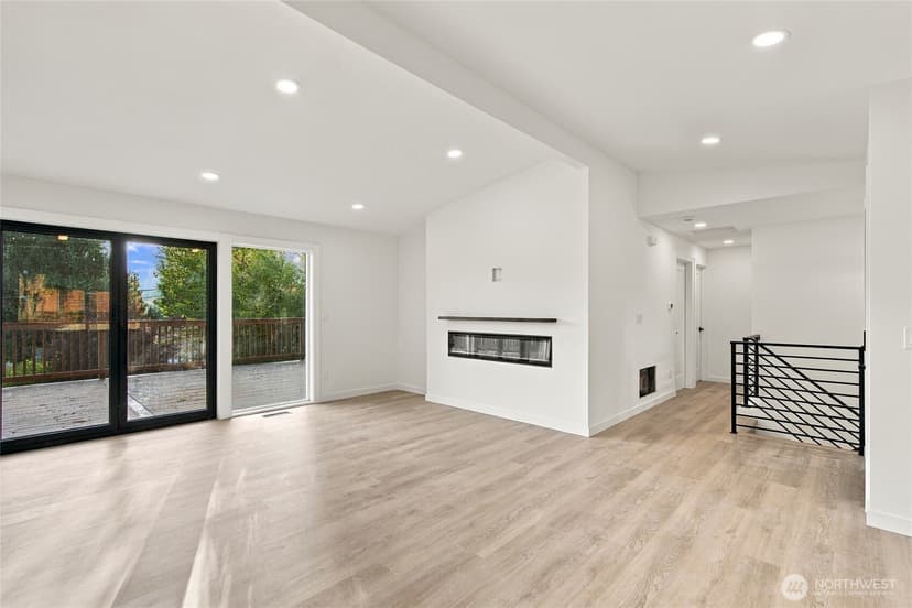 Property photo for 11224 35th Avenue SW, Seattle photo 7