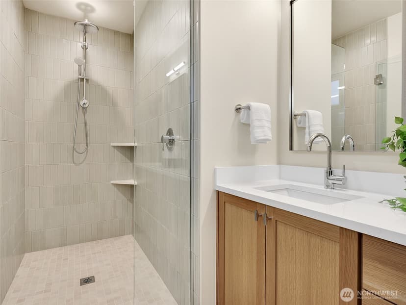 Property photo for 1410 N 47th Street #A, Seattle photo 17
