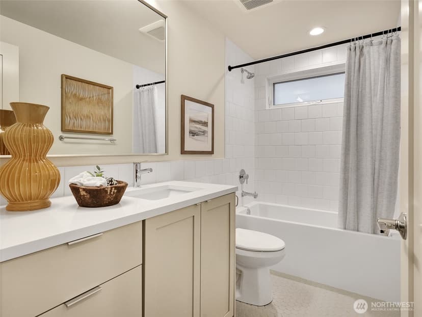 Property photo for 1410 N 47th Street #A, Seattle photo 22