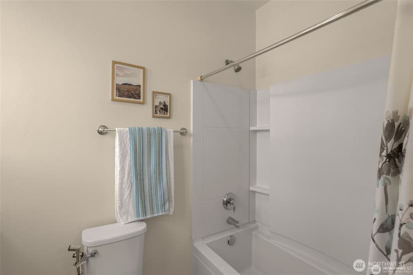 Property photo for 1069 SE 13th Place, North Bend photo 21