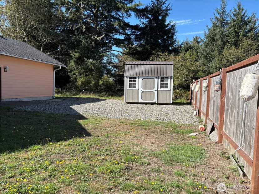 Property photo for 974 Mount Olympus Avenue SE, Ocean Shores photo 6