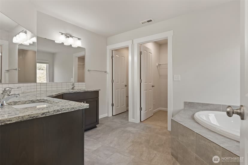 Property photo for 2743 82nd Avenue Ct E, Edgewood photo 11