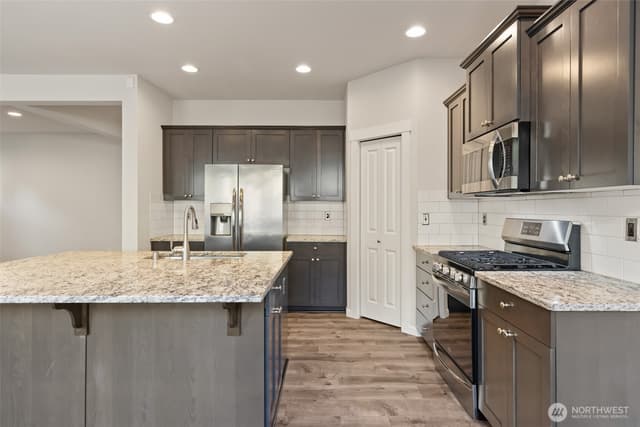 Property photo for 2743 82nd Avenue Ct E, Edgewood photo 3