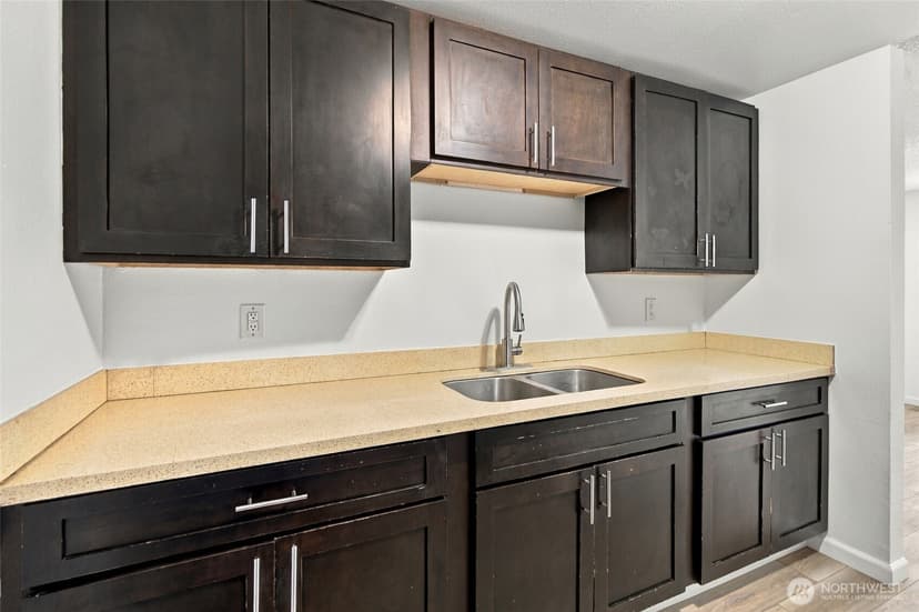 Property photo for 1108 B Street SE, Auburn photo 8