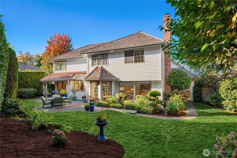 Property photo for 4658 225th Avenue SE, Sammamish photo 32