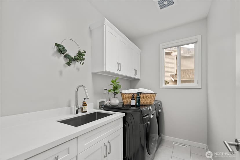 Property photo for 19618 NE 44th Place, Sammamish photo 25